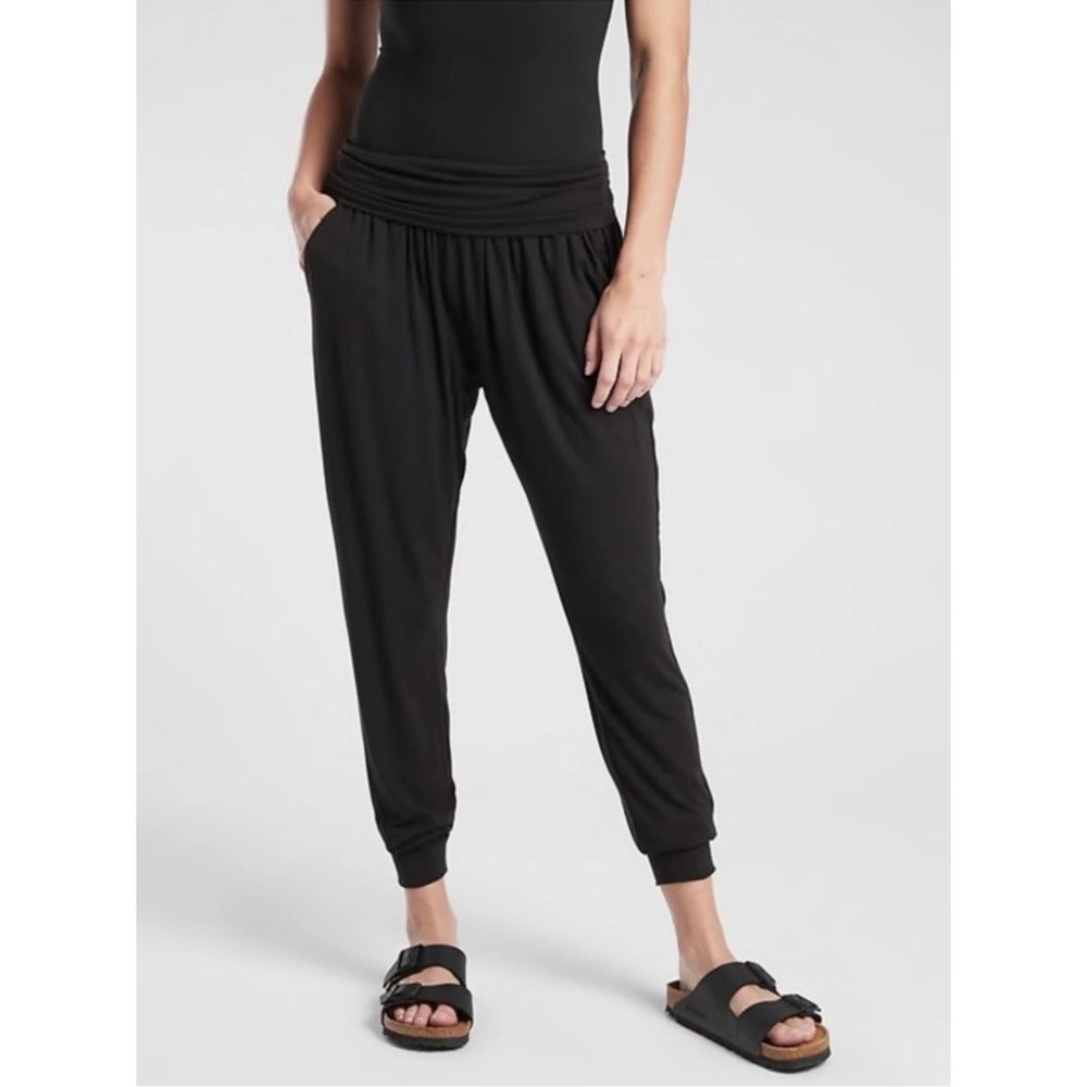 Athleta Studio Jogger Yoga Pants Woman's Size Medium Fold Over Waist